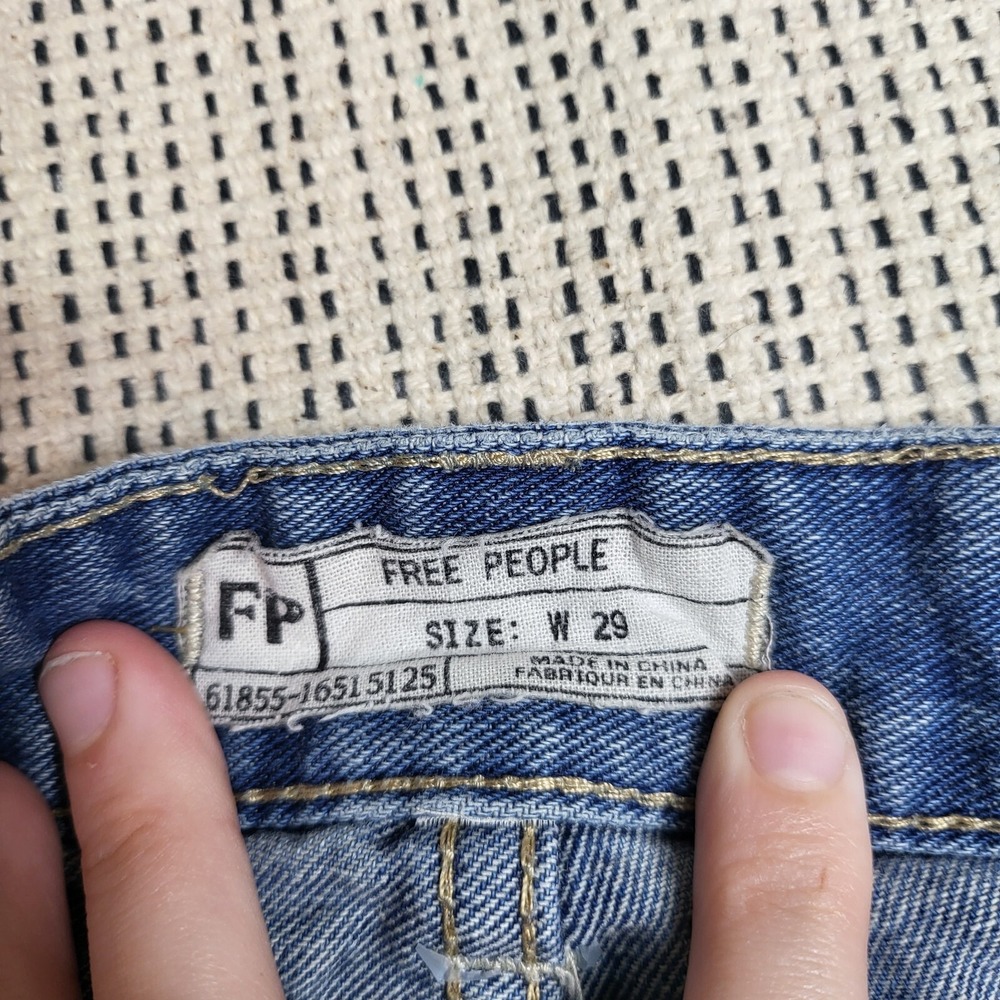 Free People We The Free Distressed Denim Cutoff Jean Shorts 29 Cotton Button Fly - Picture 2 of 9